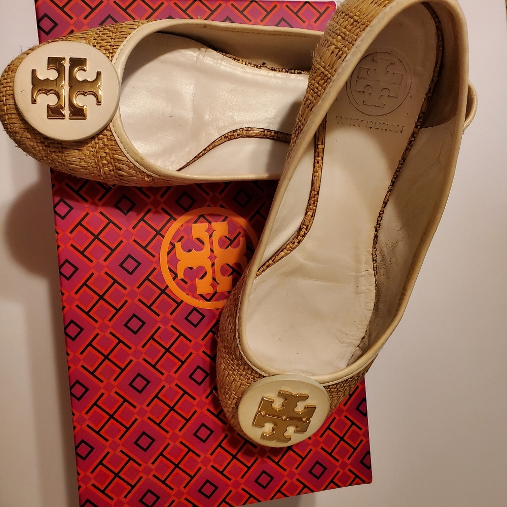 Tory Burch White Wicker Flats Size 7 W